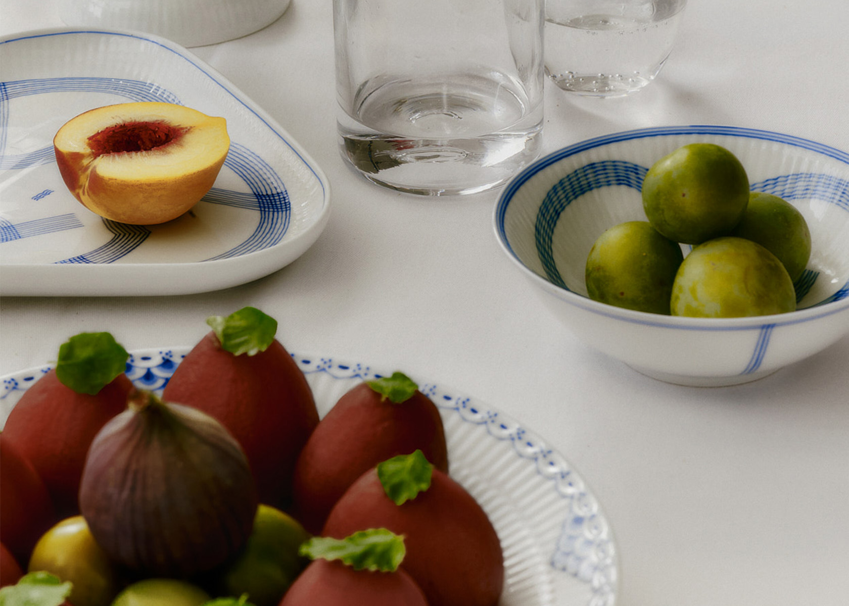 A table setting with items from the collection Motif